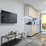 Apartment Flat With Garden Lisbon