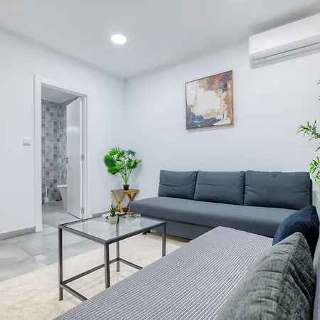 Flat With Garden * Lisbon